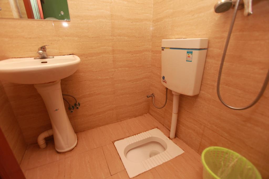 Zhengfu Caotang Decent Inn เฉิงตู ภายนอก รูปภาพ